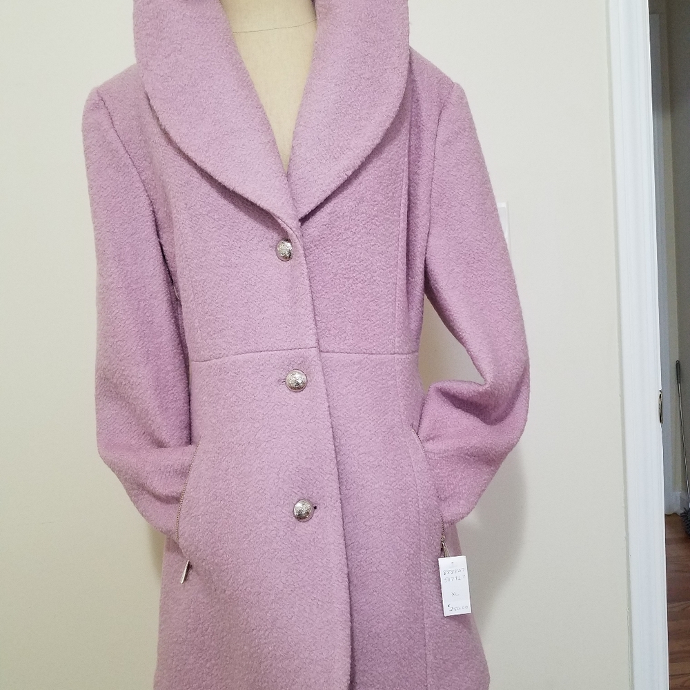 Coat - Picture 6 of 10